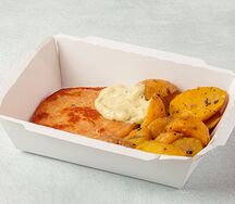 Котлета куриная с сыром и мини-картофелем