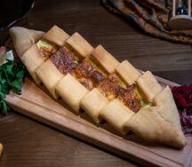 Пидэ с сыром