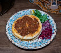 Лахмаджун с говядиной