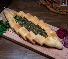 Пидэ со шпинатом