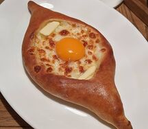 Хачапури по-аджарски