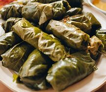 Долма с виноградными листьями
