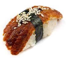 Суши с угрём