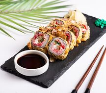 Горячий ролл с угрем