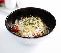 Паста с курицей и грибами