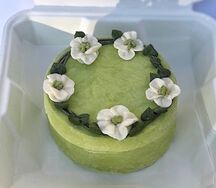 Бенто-торт фисташка-клубника