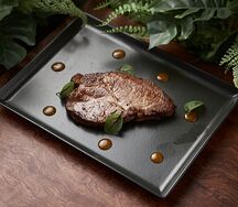 Стейк из свиной шеи