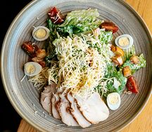 Цезарь с курицей