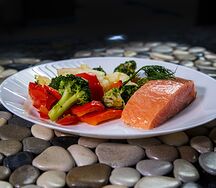 Запеченные овощи с семгой