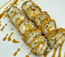 Жареный с курицей и маринованными огурцами