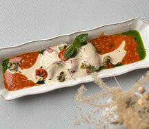 Печеные перцы с соусом тонато 