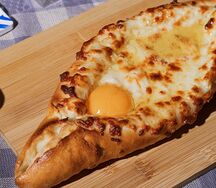 Хачапури по-аджарски