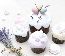 Большой кулич на основе фермерского творога