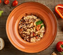 Вок с цыпленком в сливочном соусе