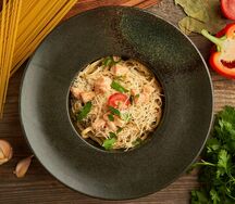 Паста с филе лосося