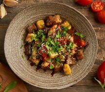 Тёплый салат с индейкой