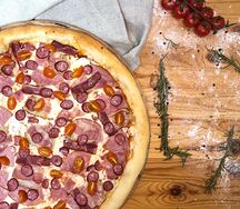 Пицца мясная средняя