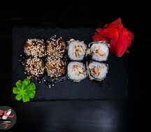 Классический ролл с угрем хот