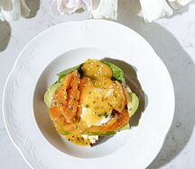 Бенедикт с лососем