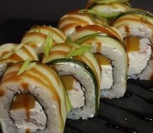 Ролл с манго