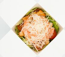 Салат Цезарь с курицей