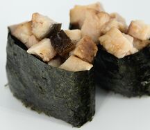 Гунканы с угрем