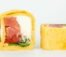 Аки ролл копченая семга