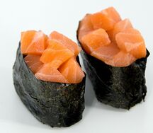 Гунканы с лососем