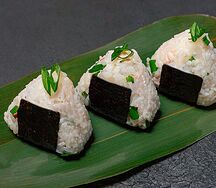 Сет Чикен онигири