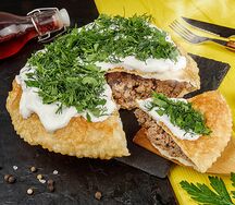 Чебурек-пирог с мраморной говядиной