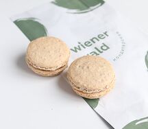 Макарон Соленая карамель