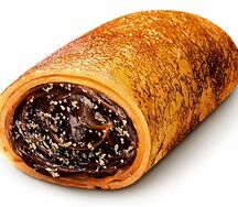 Блин со сгущенкой и грецким орехом