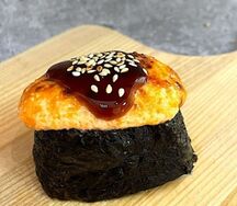 Запеченный гункан с креветкой