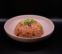 Жареный рис с курицей по-сычуаньски