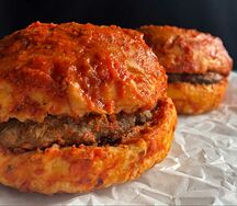 Мокрый бургер Томатный