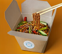 Соба со свининой в соусе сладкий чили