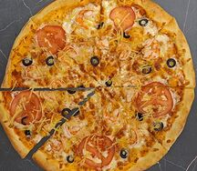 С креветками и пармезаном 33см