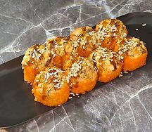 Запеченный с мидиями и креветками