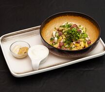 Окрошка с авокадо и брискетом