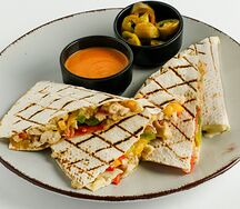 Кесадилья с курицей