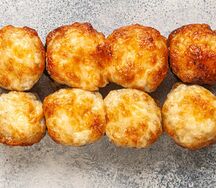 Гуру запеченный с огурцами