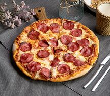 Пицца пеперони