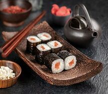 Фуд Чиз Сяке ролл