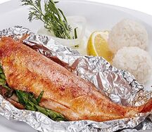 Окунь запеченный