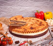 Русский пирог с телятиной, грибами и болгарским перцем