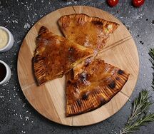 Пицца чизбургер (кальцоне)