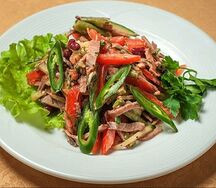 Куриное мясо с овощами