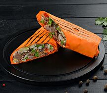 Шаурма куриная в сырном лаваше