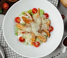 Цезарь с курицей