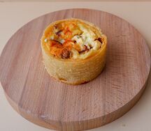 Киш с козьим сыром и вялеными томатами S
